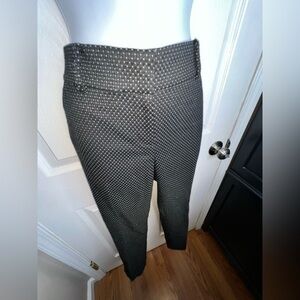 Ann Taylor Petites 4 Black White Dot Straight Leg Crop Trouser Dress Pant 4P